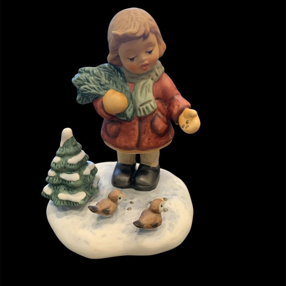 Berta Hummel Goebel Figurine “SEEDS OF FRIENDSHIP” Christmas COA
